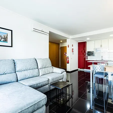 Rocha Tower 7b - Skyline Ocean View *